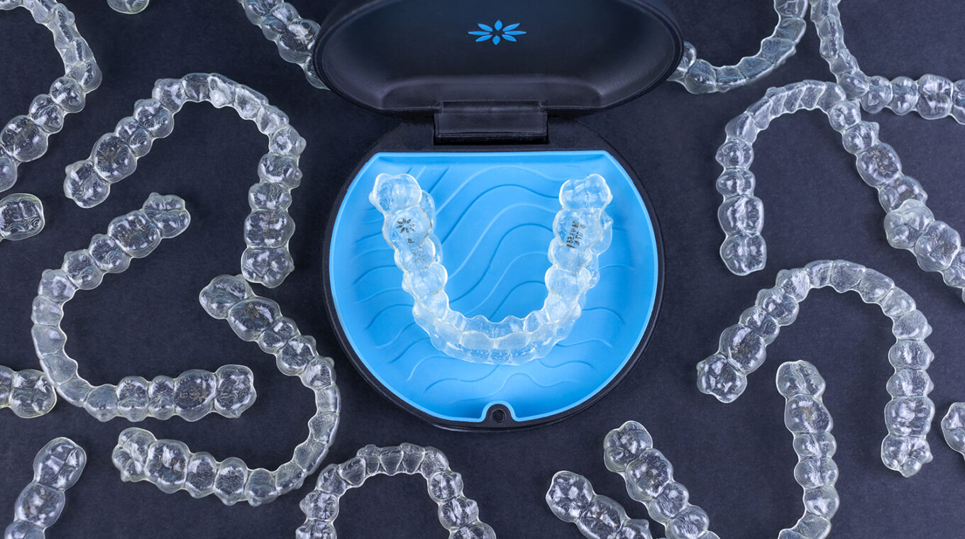 6 Benefits of Using a Clear Aligner to Straighten Teeth - Pleasant ...